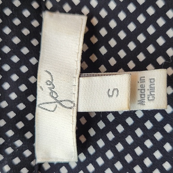 Joie Hanelli Diamond Print Silk Blouse Black & White Size Small - Picture 9 of 12